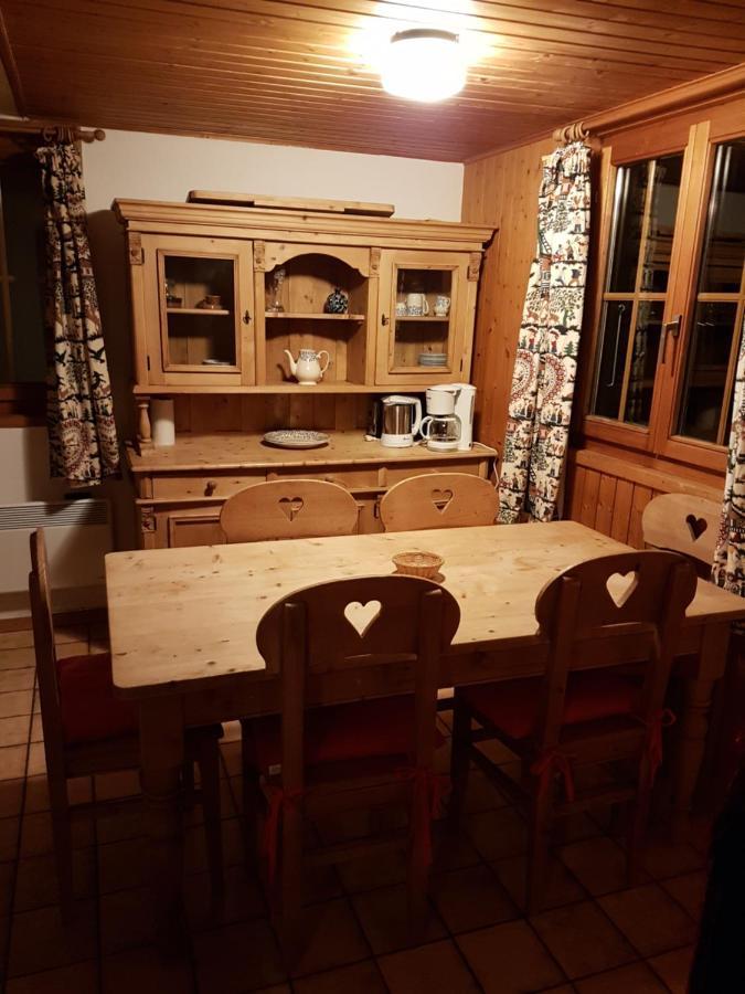 Charming Chalet With Panoramic View And Private Parking In Gruyere Gruyeres Exterior photo