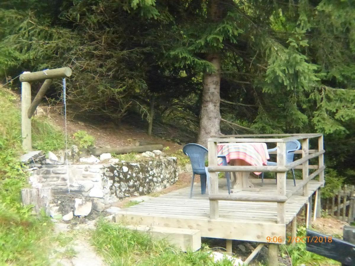 Charming Chalet With Panoramic View And Private Parking In Gruyere Gruyeres Exterior photo